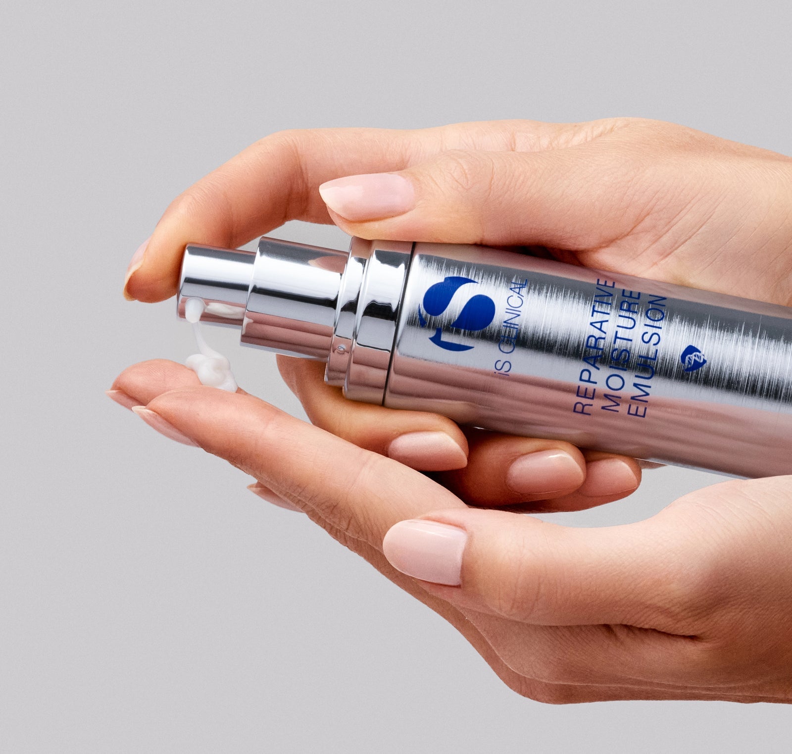 REPARATIVE MOISTURE EMULSION | iS CLINICAL
